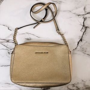 Michael Kors Jetset Crossbody